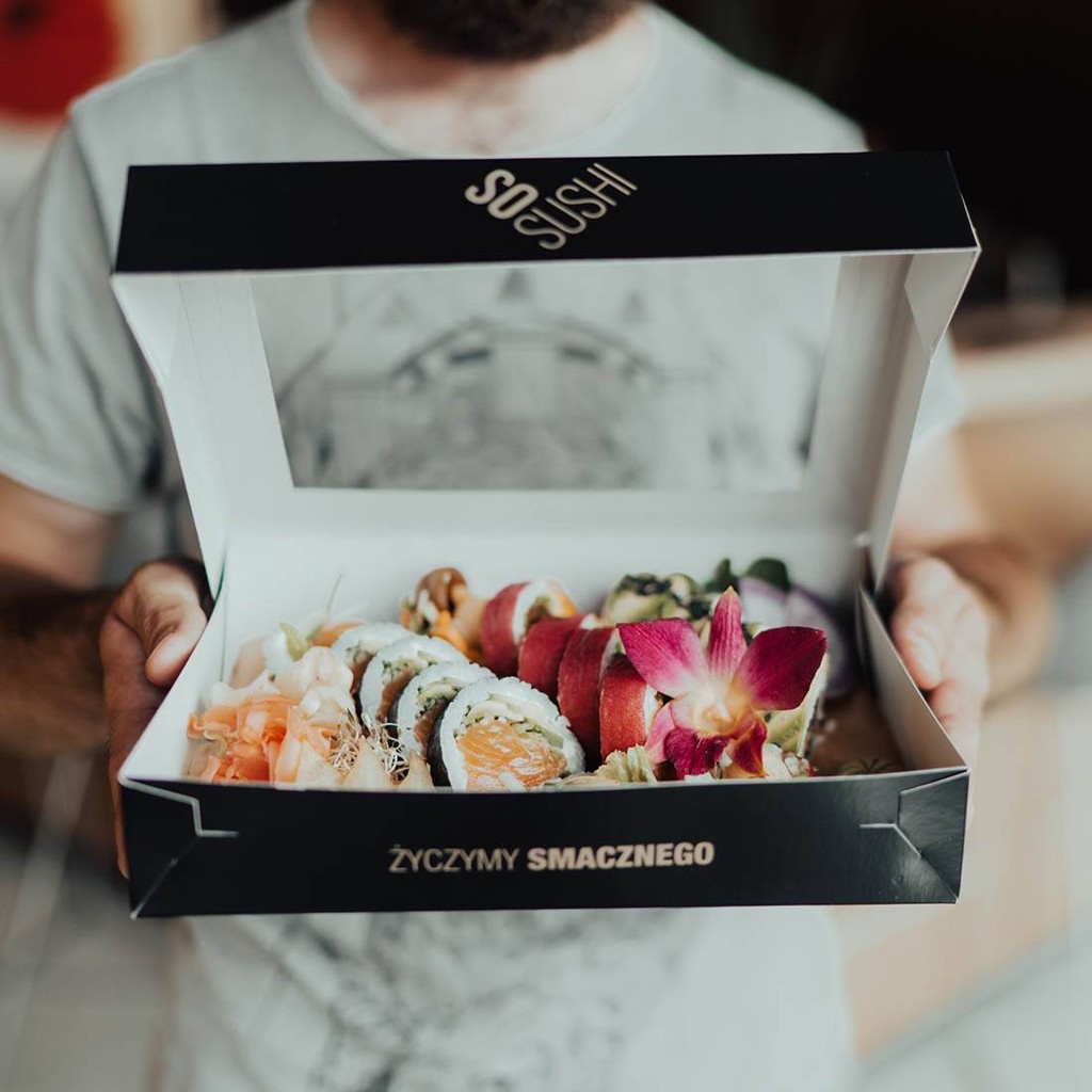 The print on sushi packaging strengthens the company's image 